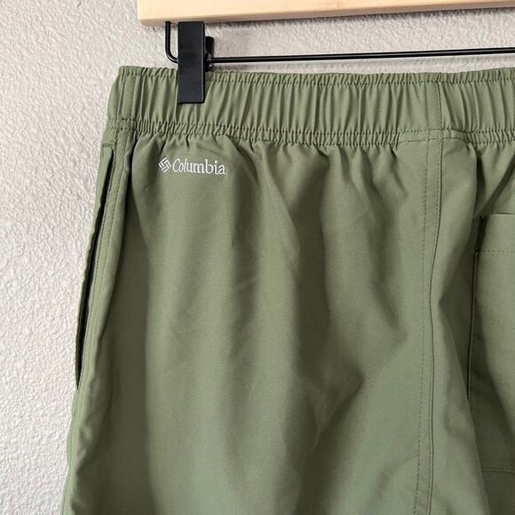 Columbia Sportswear Green Buckle Belt Men Pull-On Outdoor Shorts Small 8" Length - Picture 4 of 7